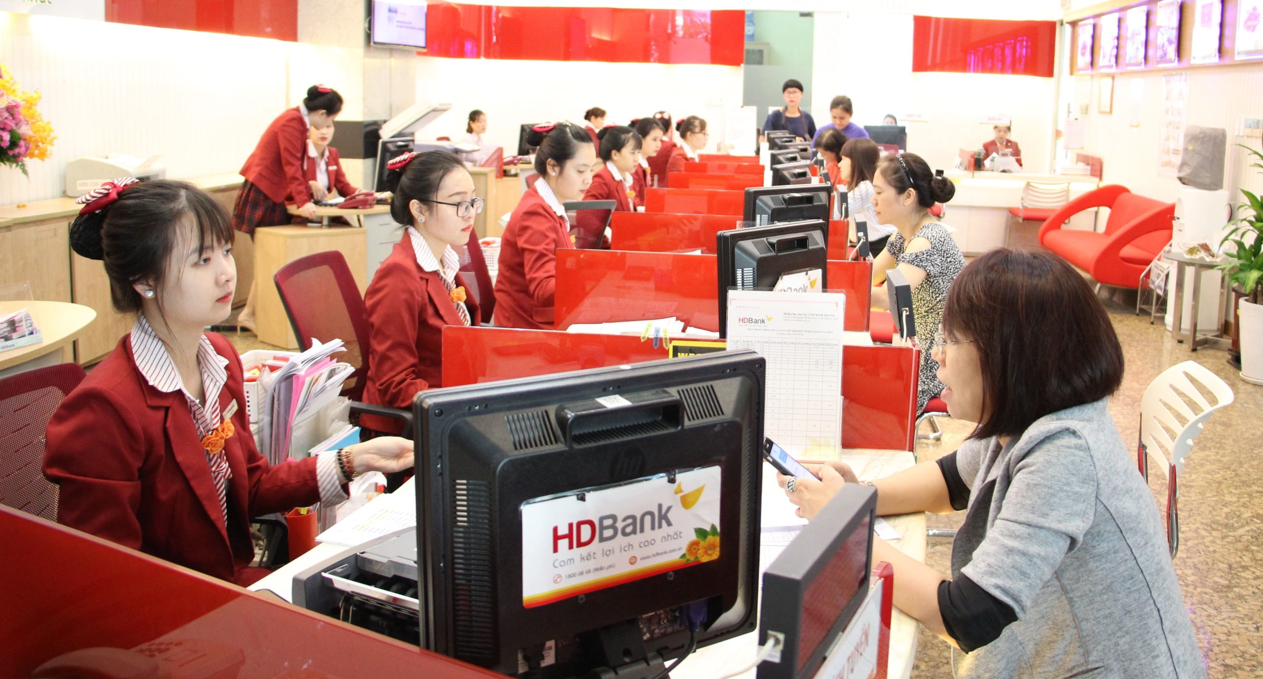 Ngân hàng HDBank mở các gói "tín dụng xanh" cho Nhà đầu tư, Doanh nghiệp vay vốn lắp điện mặt trời
