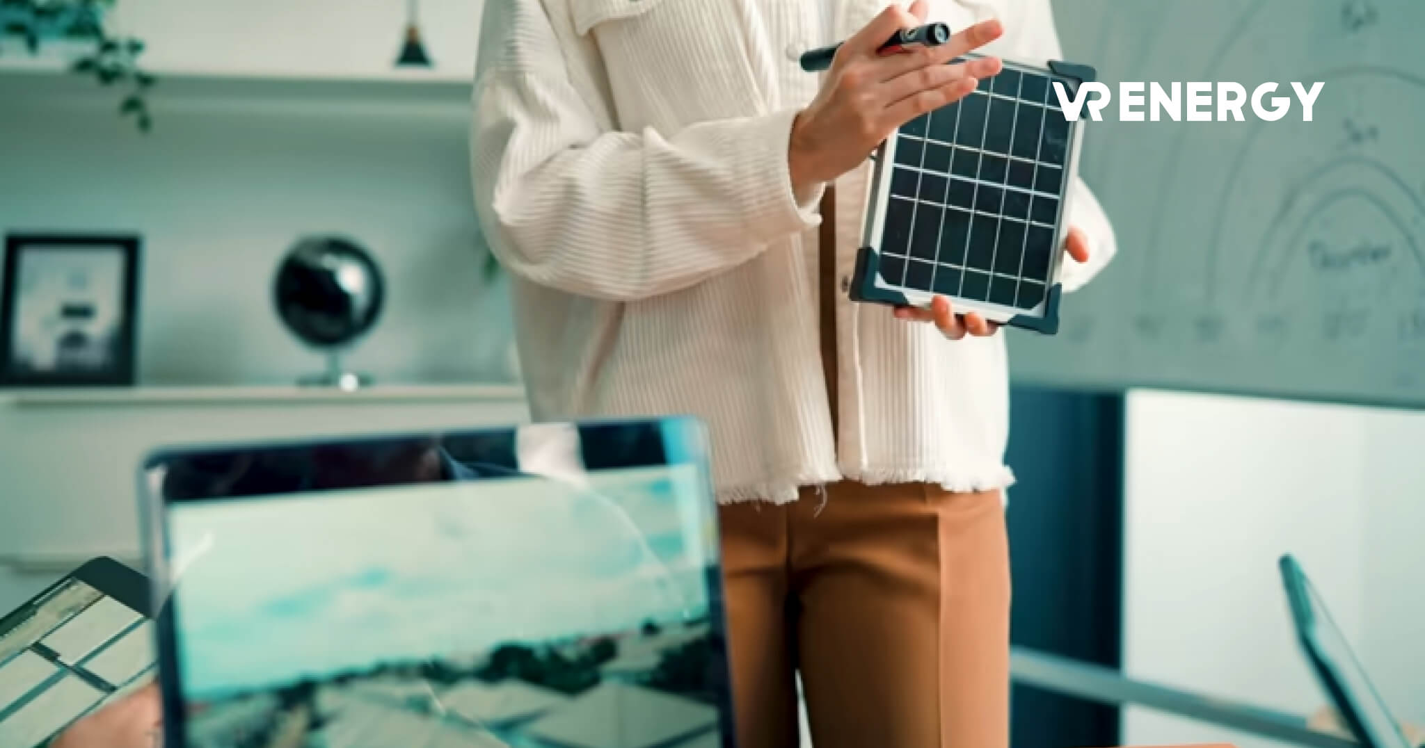 Quy Trình EPC Năng Lượng Mặt Trời: Hướng Dẫn 6 Bước Từ Thiết Kế Đến Vận Hành 7 nhan vien vrenergy 5 3